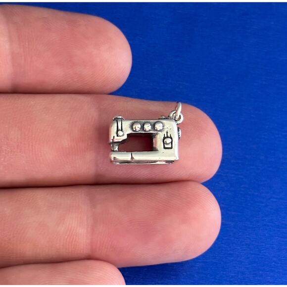 Sterling Silver Sewing Machine Charm - Picture 1 of 8